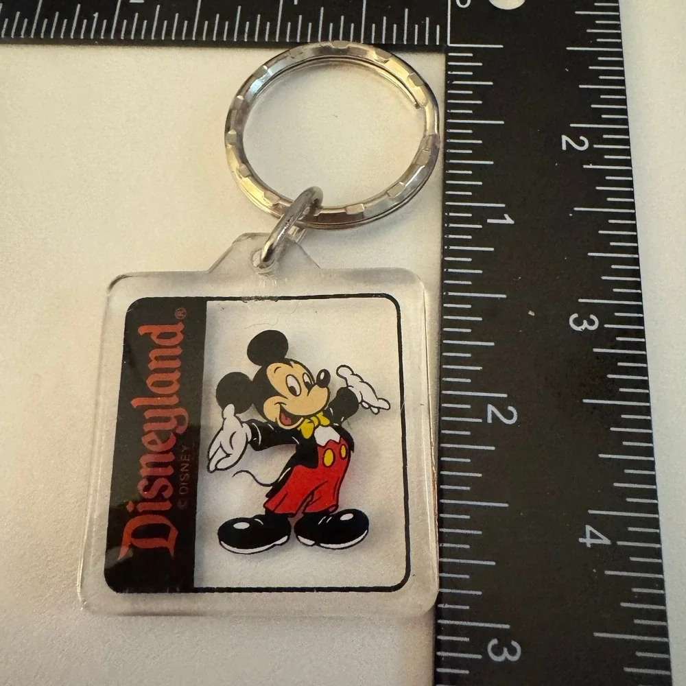 Vintage Disneyland Keychain Mickey Mouse Disney Souvenir Keyring‎